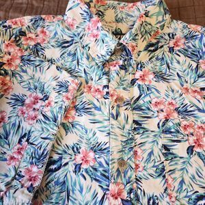 Lazer Co Authentic Dry Goods Hawiian Hibiscus Floral Shirt Sz M White Blue